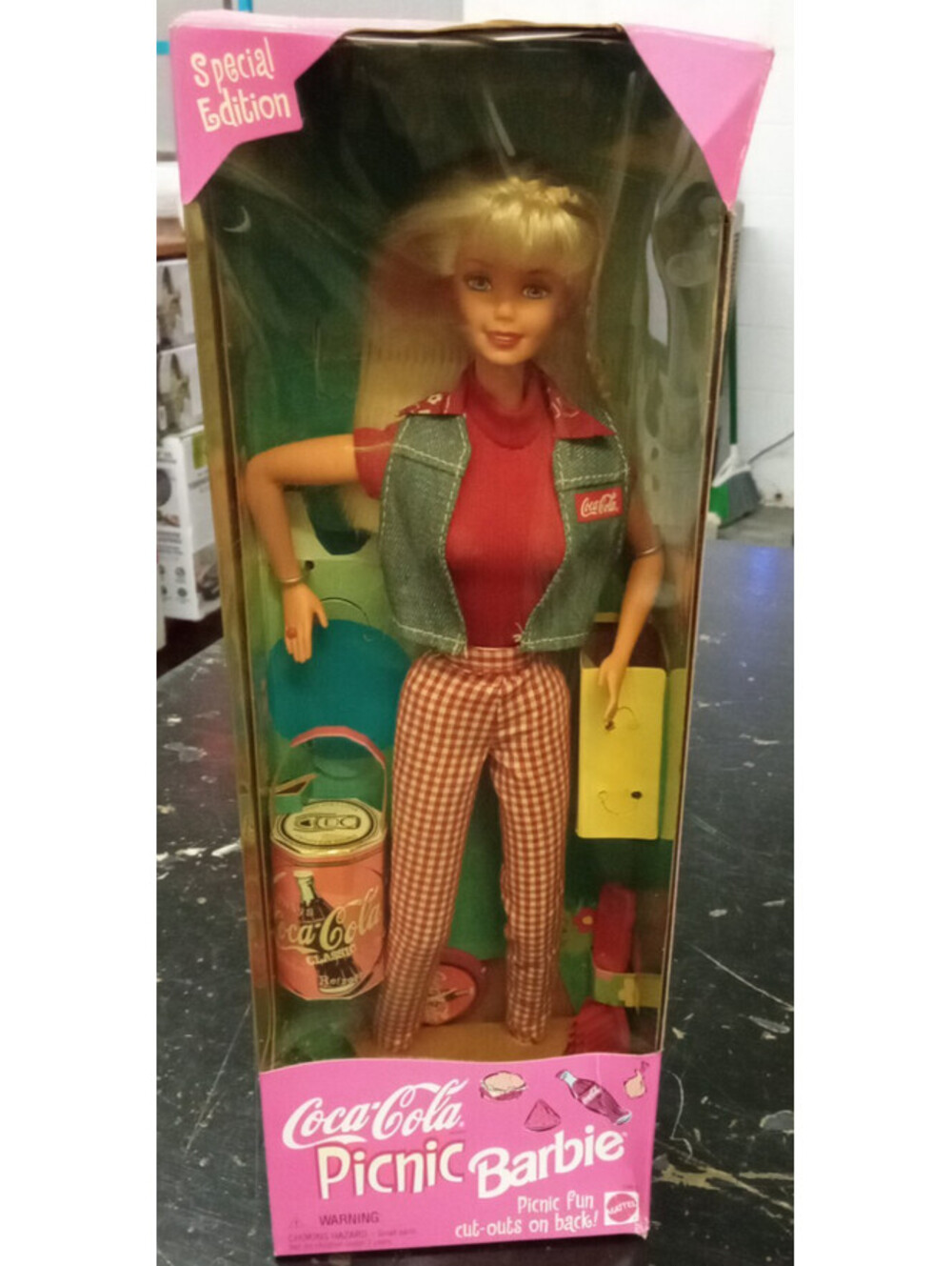 1997 Barbie Coca-Cola Picnic Barbie Special Edition Mattel NOS